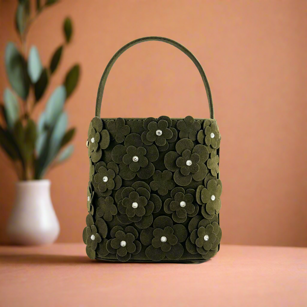 Luna bucket bag