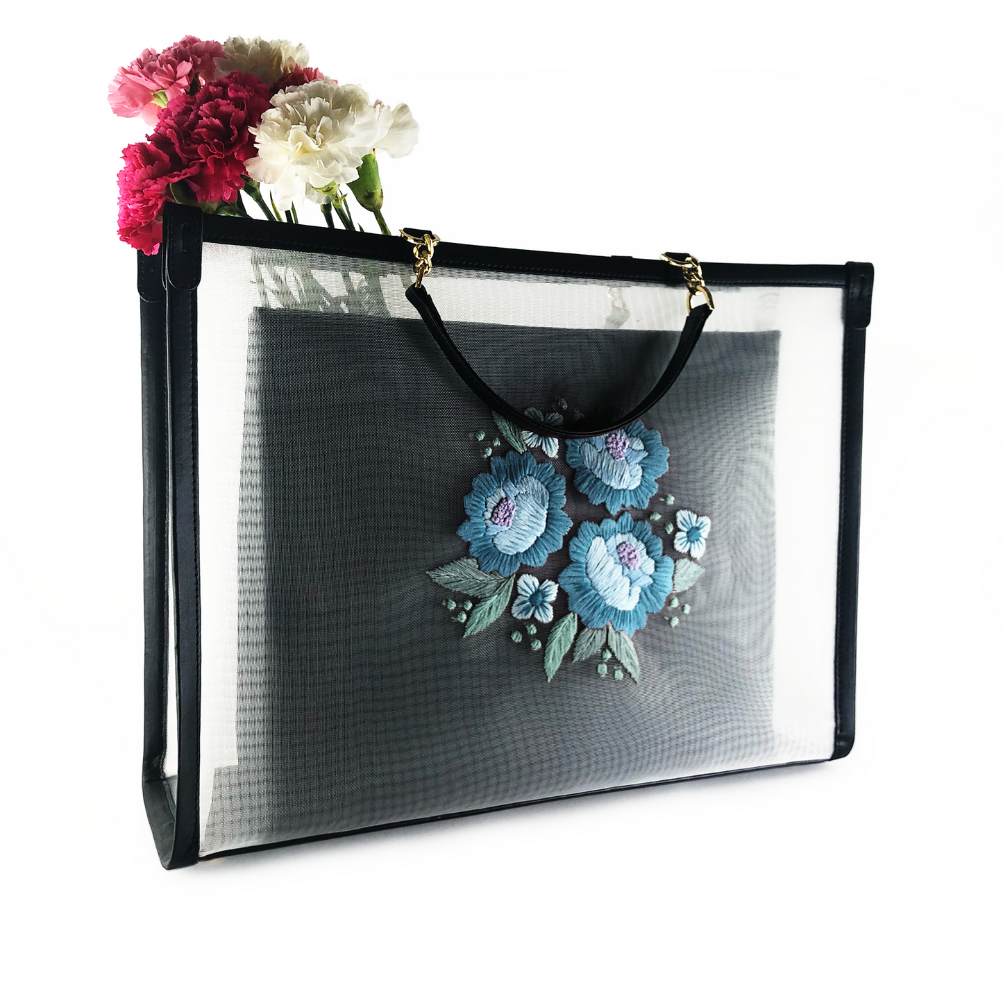 Daisy embroidered mesh tote